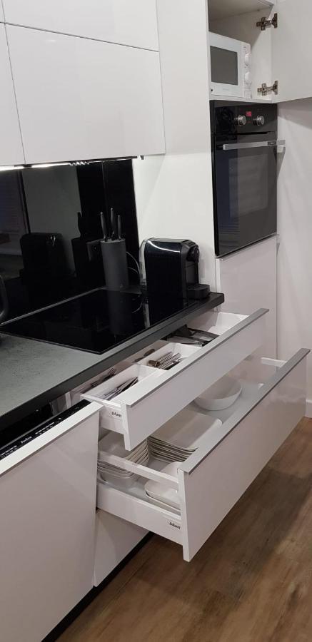 Apartament Premium เชสโตฮอวา ภายนอก รูปภาพ