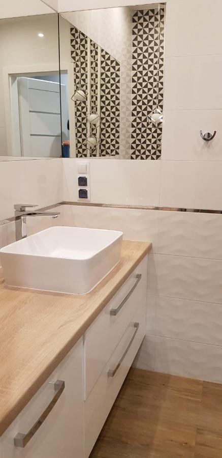 Apartament Premium เชสโตฮอวา ภายนอก รูปภาพ