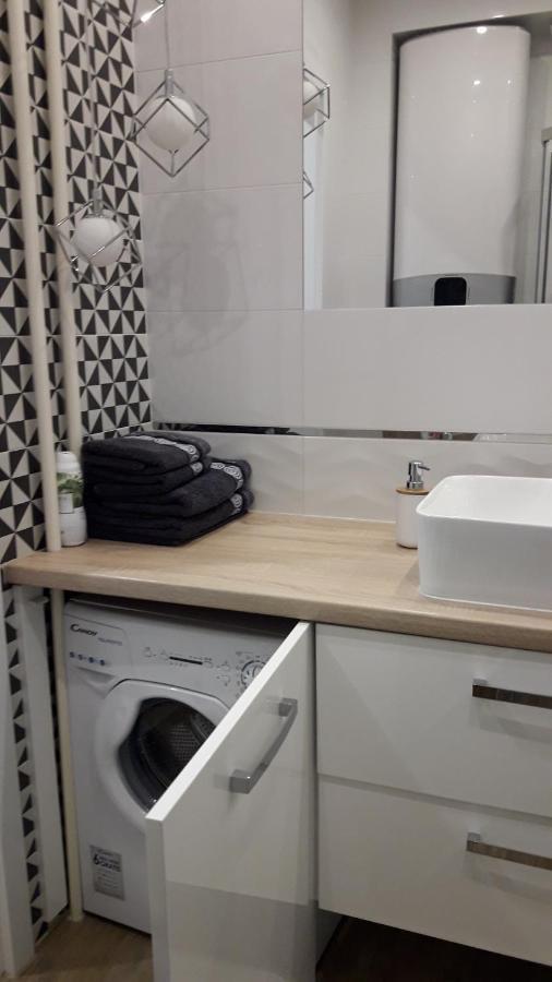 Apartament Premium เชสโตฮอวา ภายนอก รูปภาพ